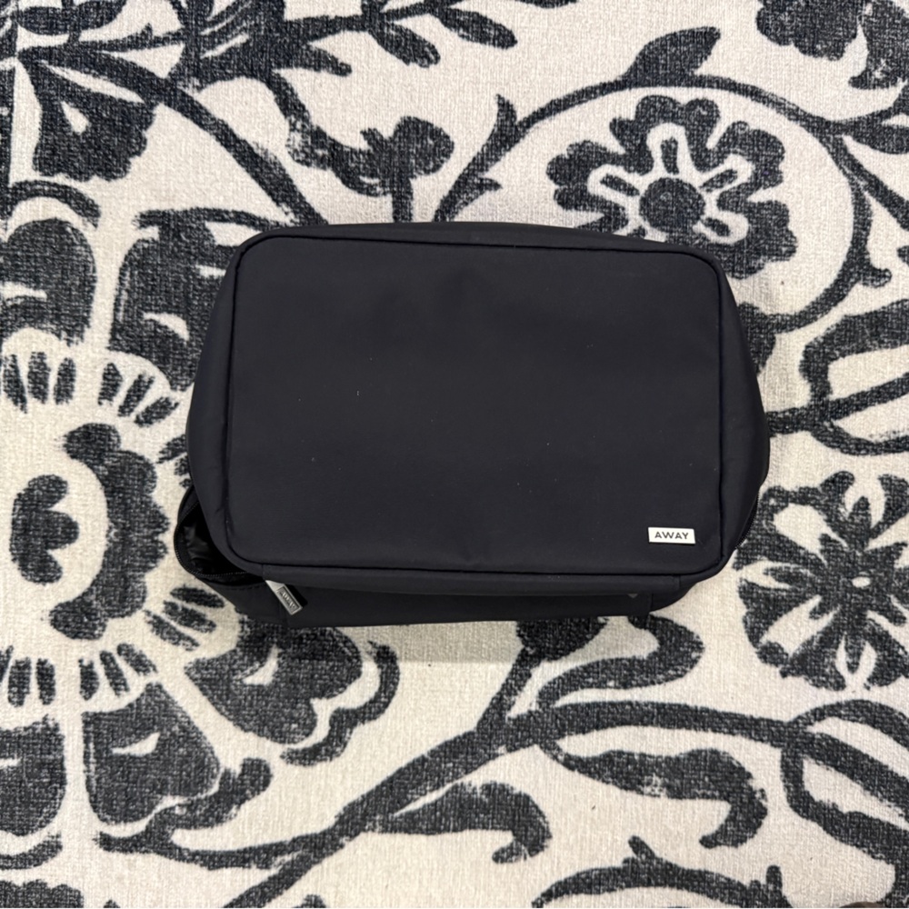 Away Hanging Toiletry Bag